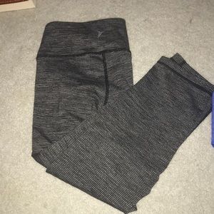 Old Navy Crop Leggings Size Small